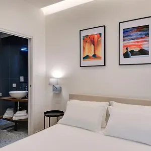  Bed and breakfast Well - Piazza Dei Martiri